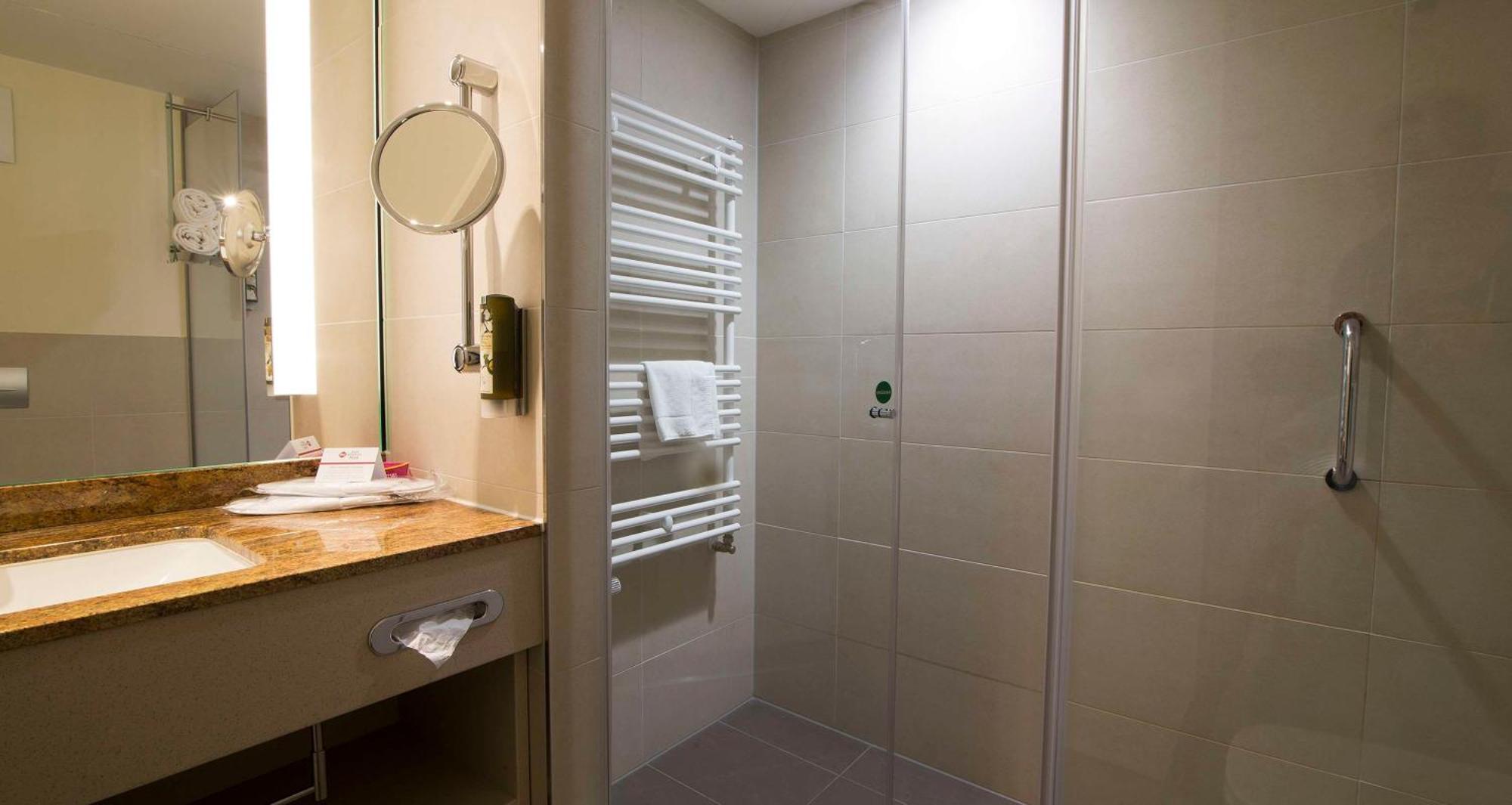 Best Western Plus Hotel Μπρέμερχαφεν Εξωτερικό φωτογραφία